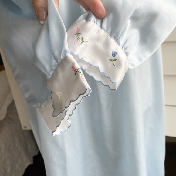 Vtg Jodie Arden Blue Satin Nightgown M Embroidered Floral Scallop Trim Long READ - Picture 3 of 12